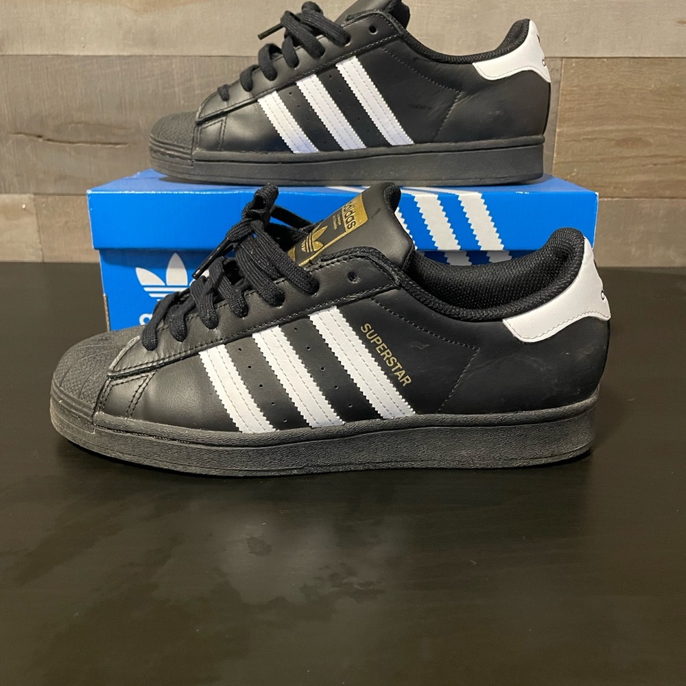 Adidas superstar